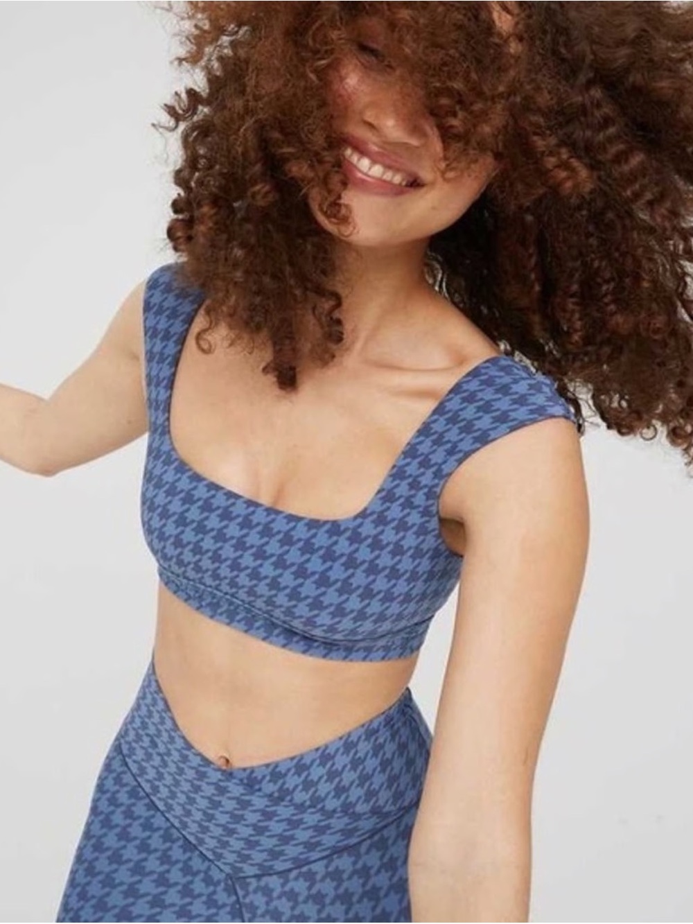 Offline by aerie Real Me Cap sports bra in Fresh Bright Blue Houndstooth